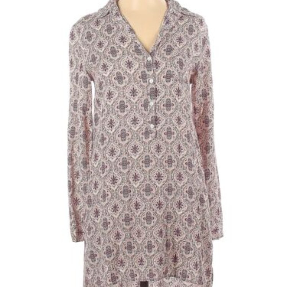 Casual Dress with Old World Design